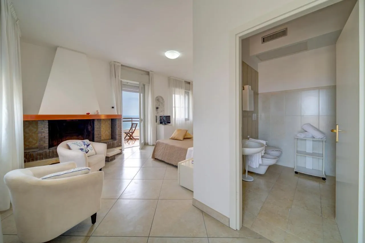 Hotel Carlton Beach Rimini 3*,  Italy