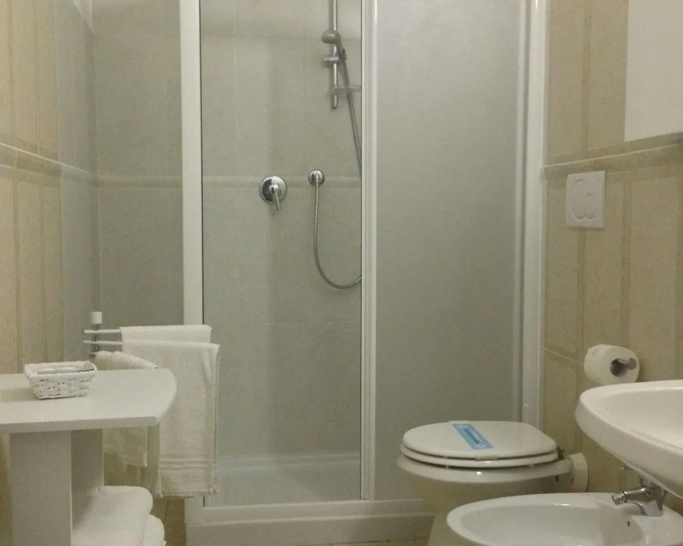 ***  Hotel Carlton Beach Rimini Italy